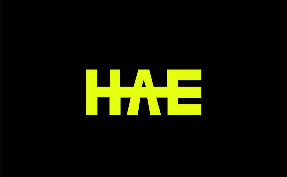 Business Card Design by DreamChaser Studio for Hunter Auto Electrical | Design #1616972