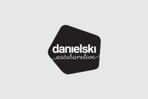 Logo Design by xuxa for Dreamsystem Media GmbH | Design: #7062637