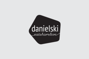 Logo Design by xuxa for Dreamsystem Media GmbH | Design: #7232207