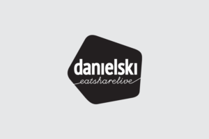Logo Design by xuxa for Dreamsystem Media GmbH | Design: #7238960