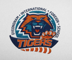 Design de Logo par Red'sign pour Gyeongnam International Foreign School | Design : #7633778