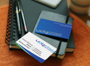 Design de Carte de Visite par ethantwayne pour Utopia Dental group | Design : #7801969