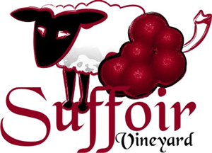 Design de Logo par ChrisMoon pour Suffoir Vineyard and Cellar Door | Design #1939297