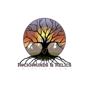 Logo-Design von CaptainZZ für Rockhounds & Relics Trading Co. | Design: #8005552