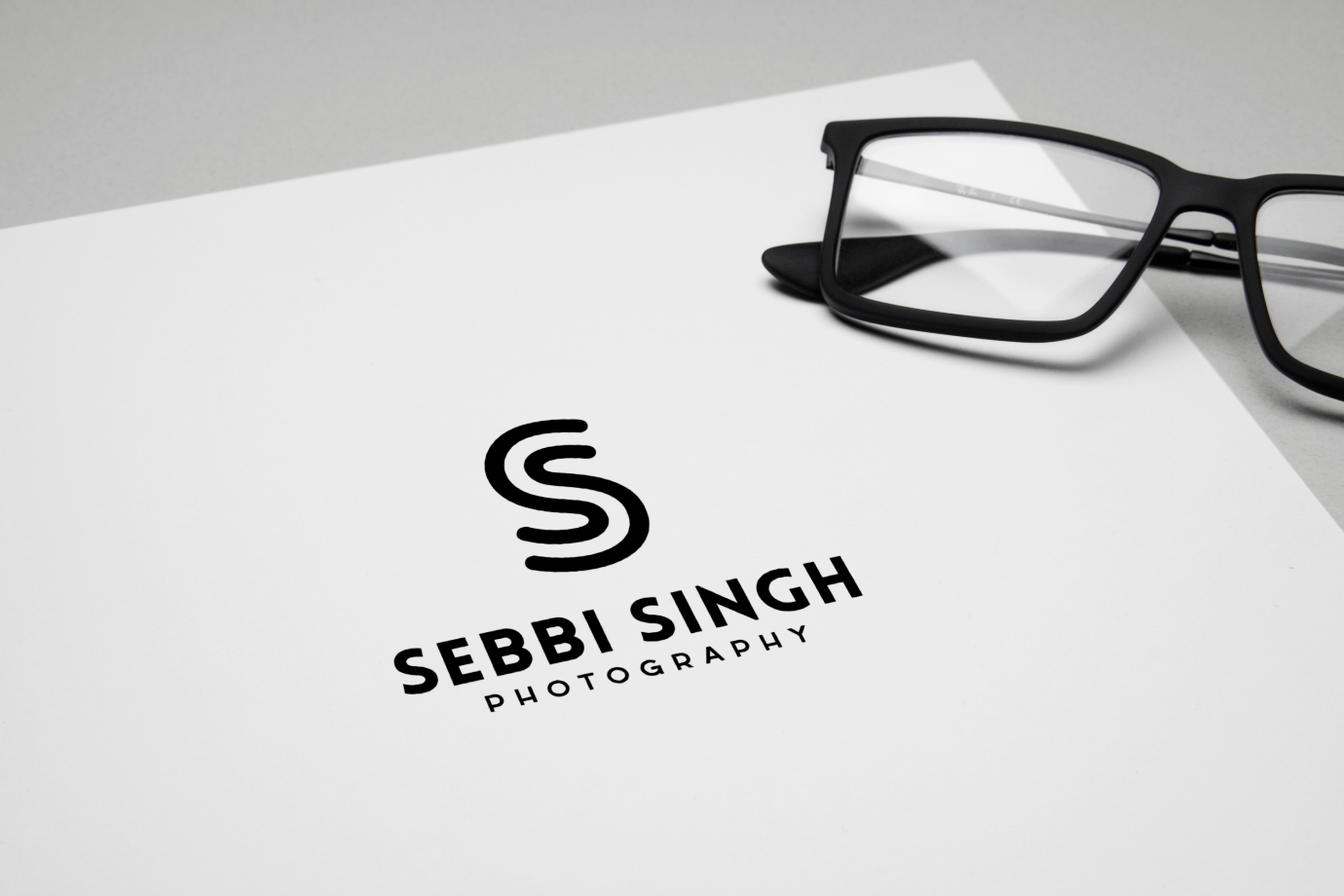 Design de Logo par StalkerV pour Sebbi Singh Photographer | Design #8408143