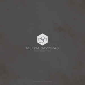 Diseño de Logo por madeli para Melisa Savickas Photographer | Diseño: #9677558