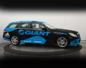 Car Wrap Design by RubelRir