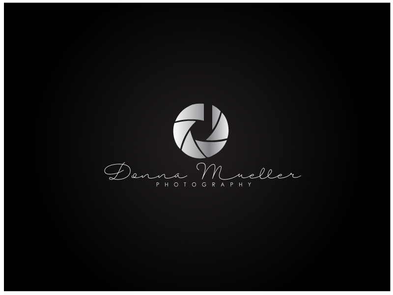 Diseño de Logo por amboge para Cupcakes & Rocks Clothing | Diseño #10383674