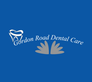 Diseño de Logo por hrahman25091979 para Gordon Road Dental Care | Diseño: #10341071