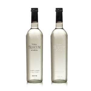 Label Design by Joanna Prajzendanc for CövenHöven Distilleries | Design: #10582602
