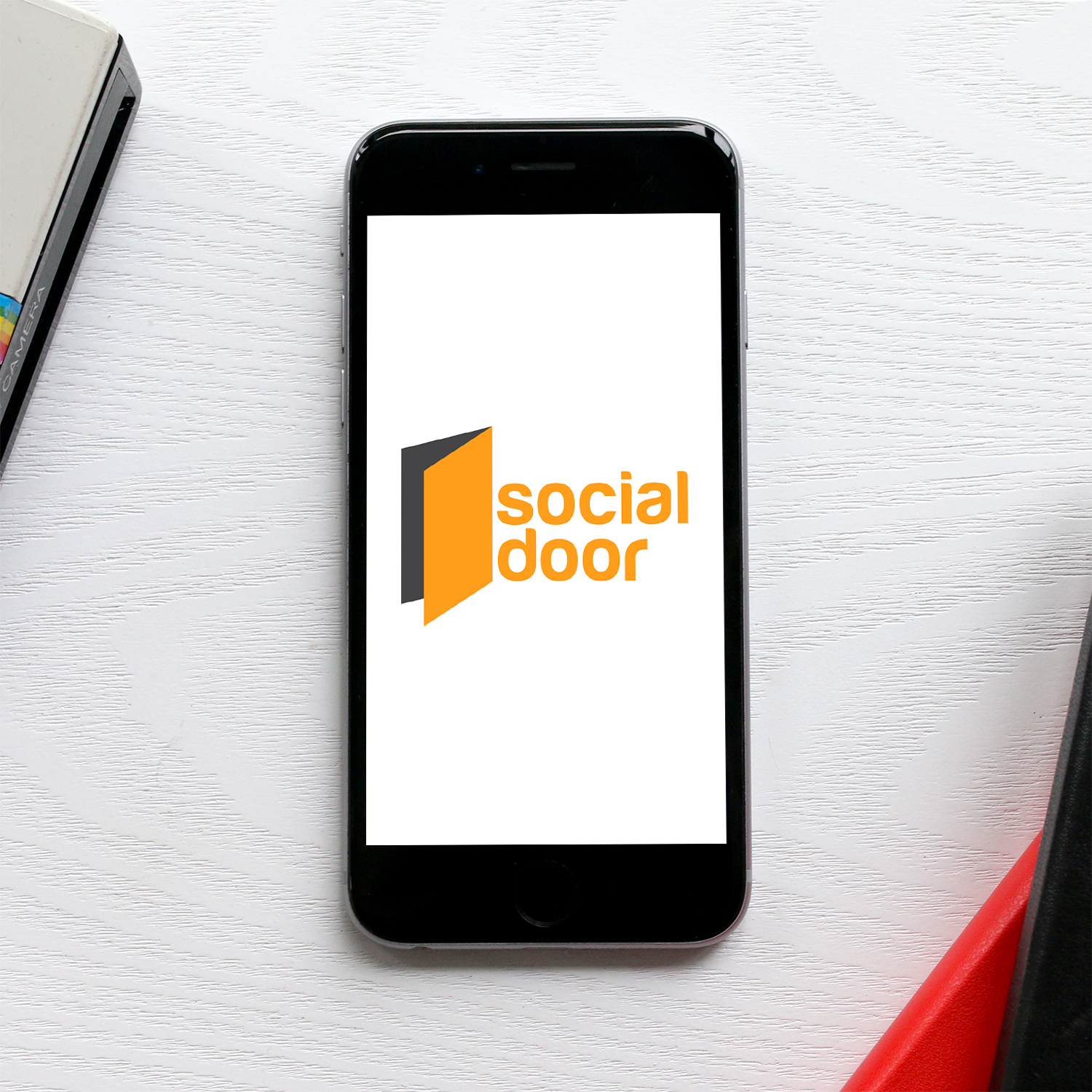 Design de Logo par Volodymyr Fedorov Design pour Thesocialdoor.ca | Design #10585259