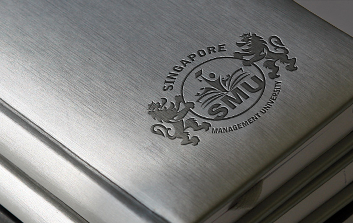 Logo Design by Crest Logo Designs for Singapore Management University  | Design #2232611