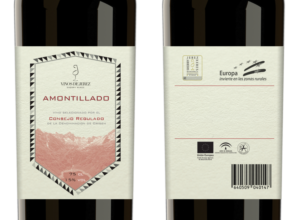 Diseño de Etiqueta por electronymous para ESOES Creative Digital Agency | Diseño: #11484214