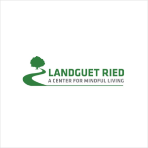 Design de Logo par Creativeart pour Landguet Ried/Ripa International Center | Design #11300685