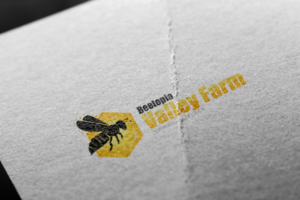 Logo-Design von R.Bello für Beetopia Valley Farm | Design: #11591193