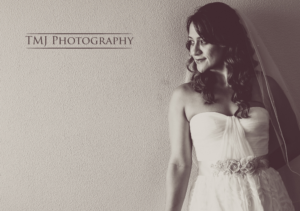 Logo Design by GreenArt for Anthony Tamayo Jr. Photography | Design: #11561044