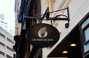 Logo-Design von GLDesigns für Un vent du Sud | Design: #11633750