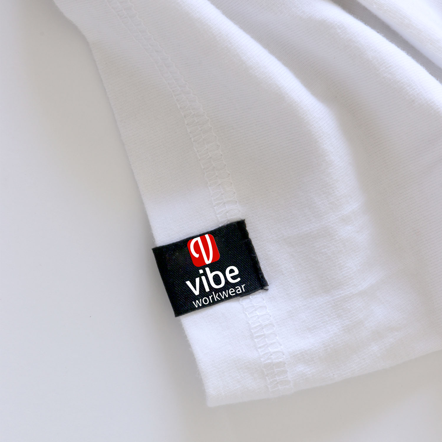 Logo-Design von Rodrigo Angeli für Vibe Workwear Ltd. | Design #11934118