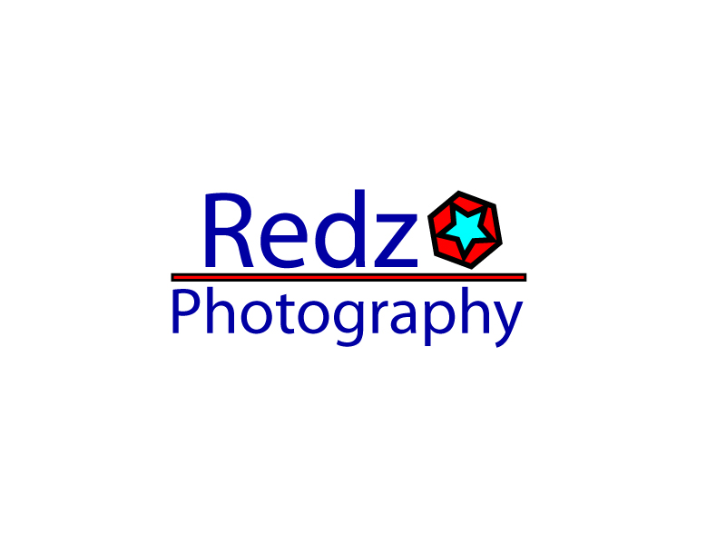 Logo-Design von Garry Boyter für REDZ Photography | Design #28737