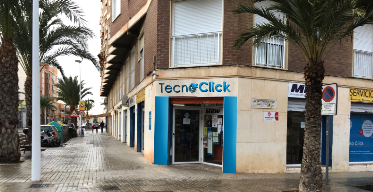 Logo Design by Carlos Alba D. for Tecnoclick | Design #12698223