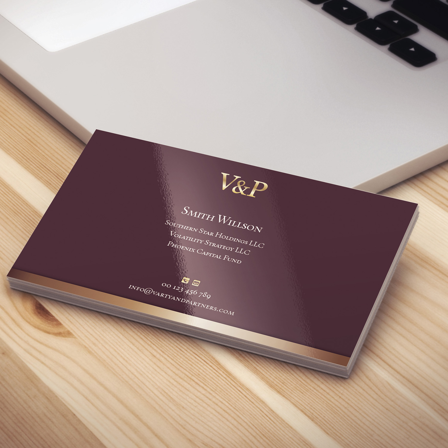 Design de Carte de Visite par betterwaydesigns pour Southern Star Holdings LLC | Design #12916311