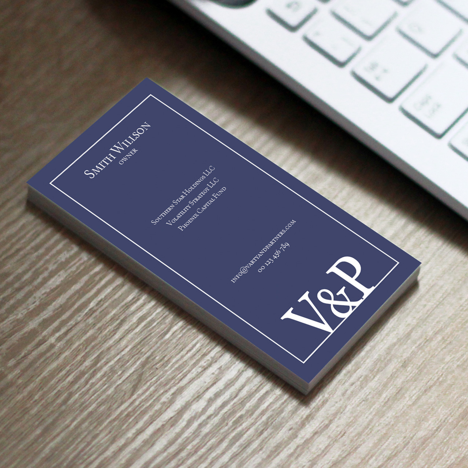 Design de Carte de Visite par betterwaydesigns pour Southern Star Holdings LLC | Design #12916362