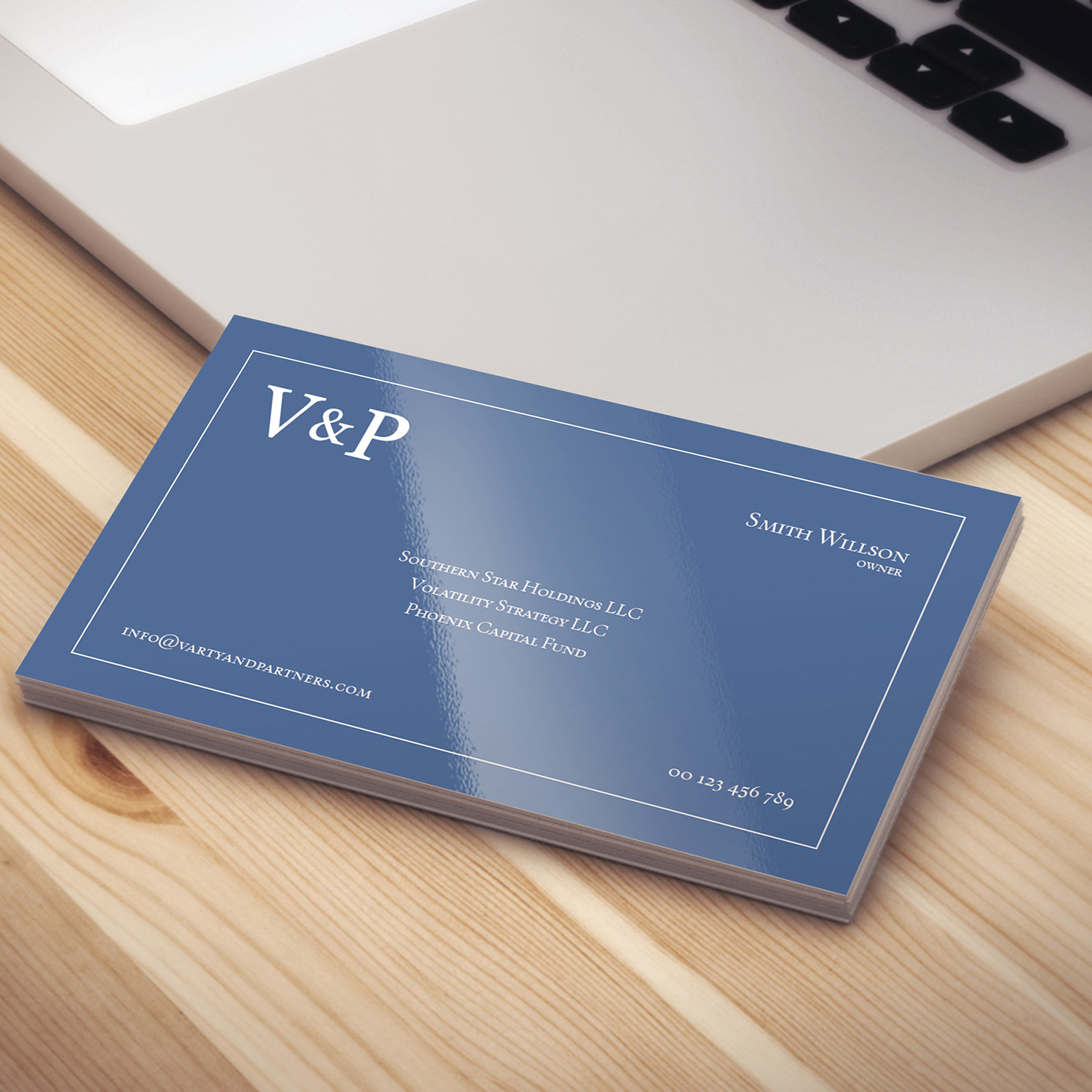 Design de Carte de Visite par betterwaydesigns pour Southern Star Holdings LLC | Design #12916517