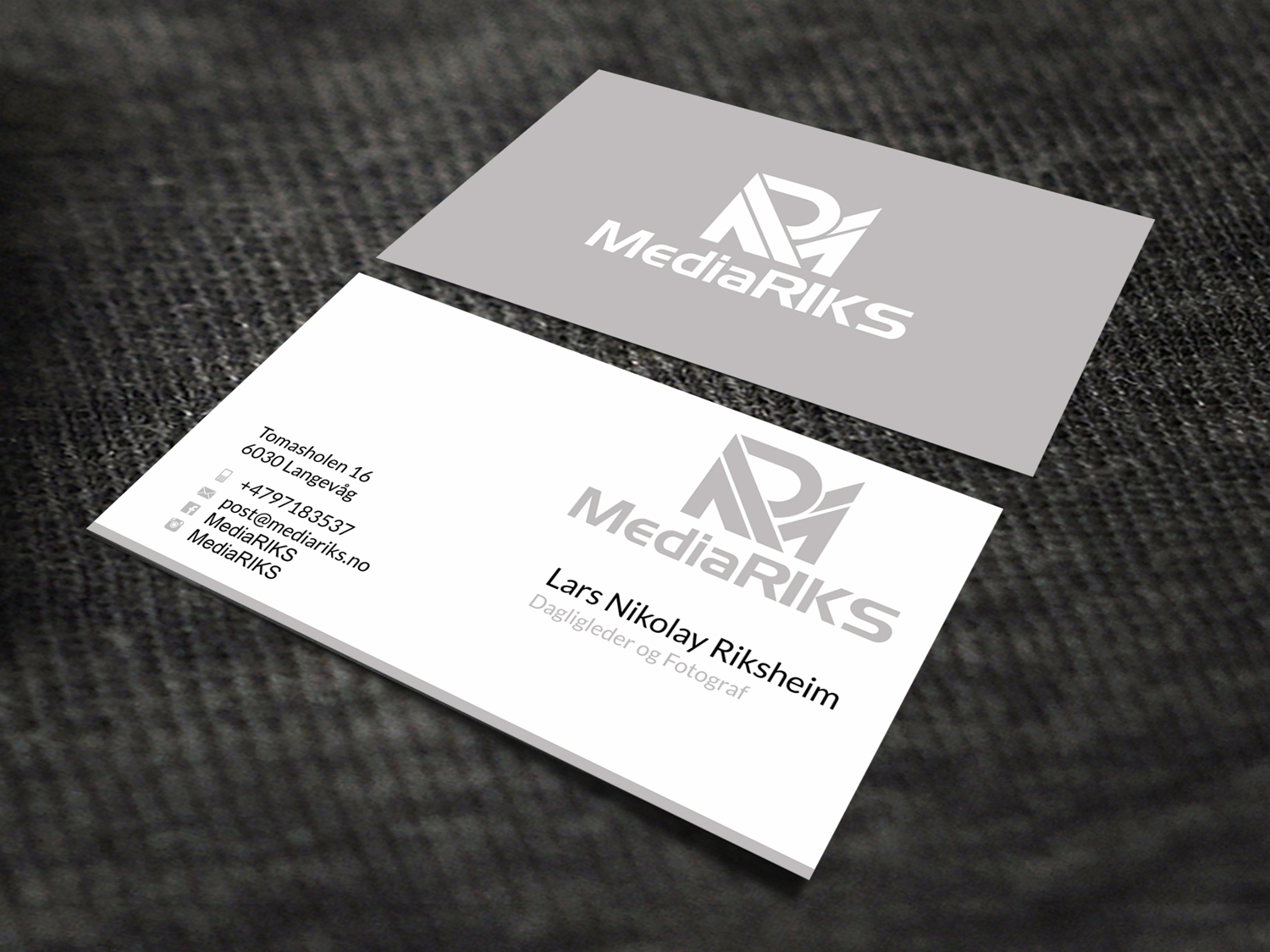 Visitenkarten-Design von SKYdesign für MediaRIKS | Design #12939512