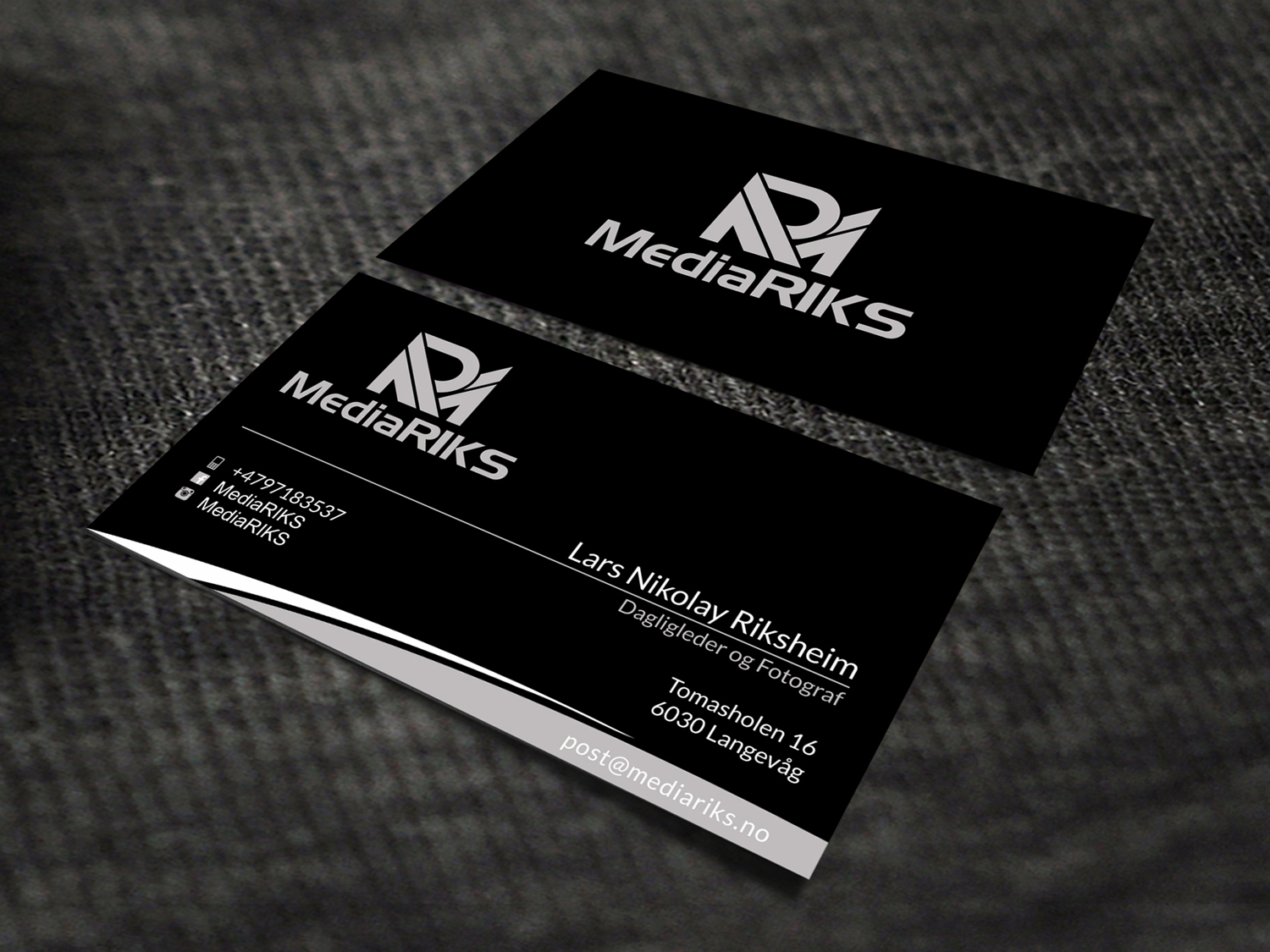 Visitenkarten-Design von SKYdesign für MediaRIKS | Design #12946830