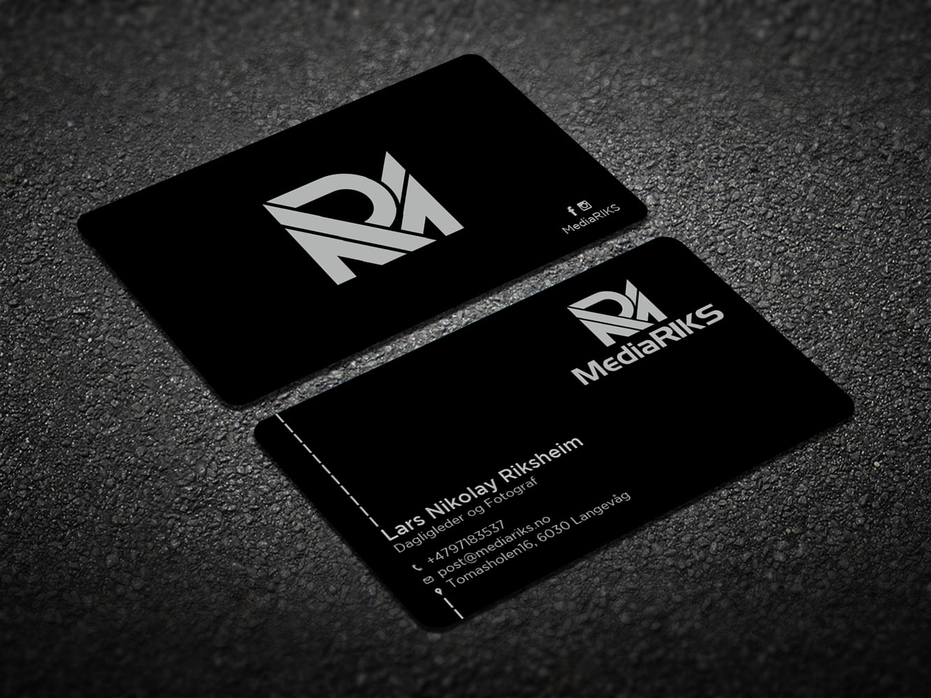 Business Card Design by Verified artistry (Design garden) for MediaRIKS | Design #12933766