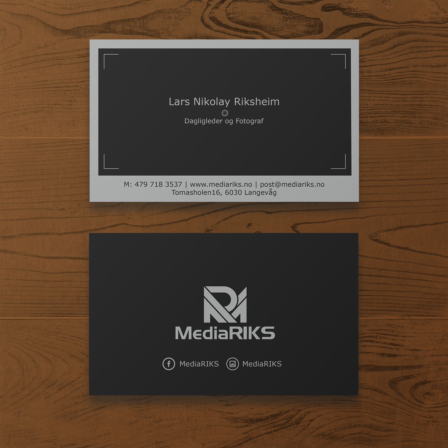 Business Card Design by phoenixx for MediaRIKS | Design #12946316
