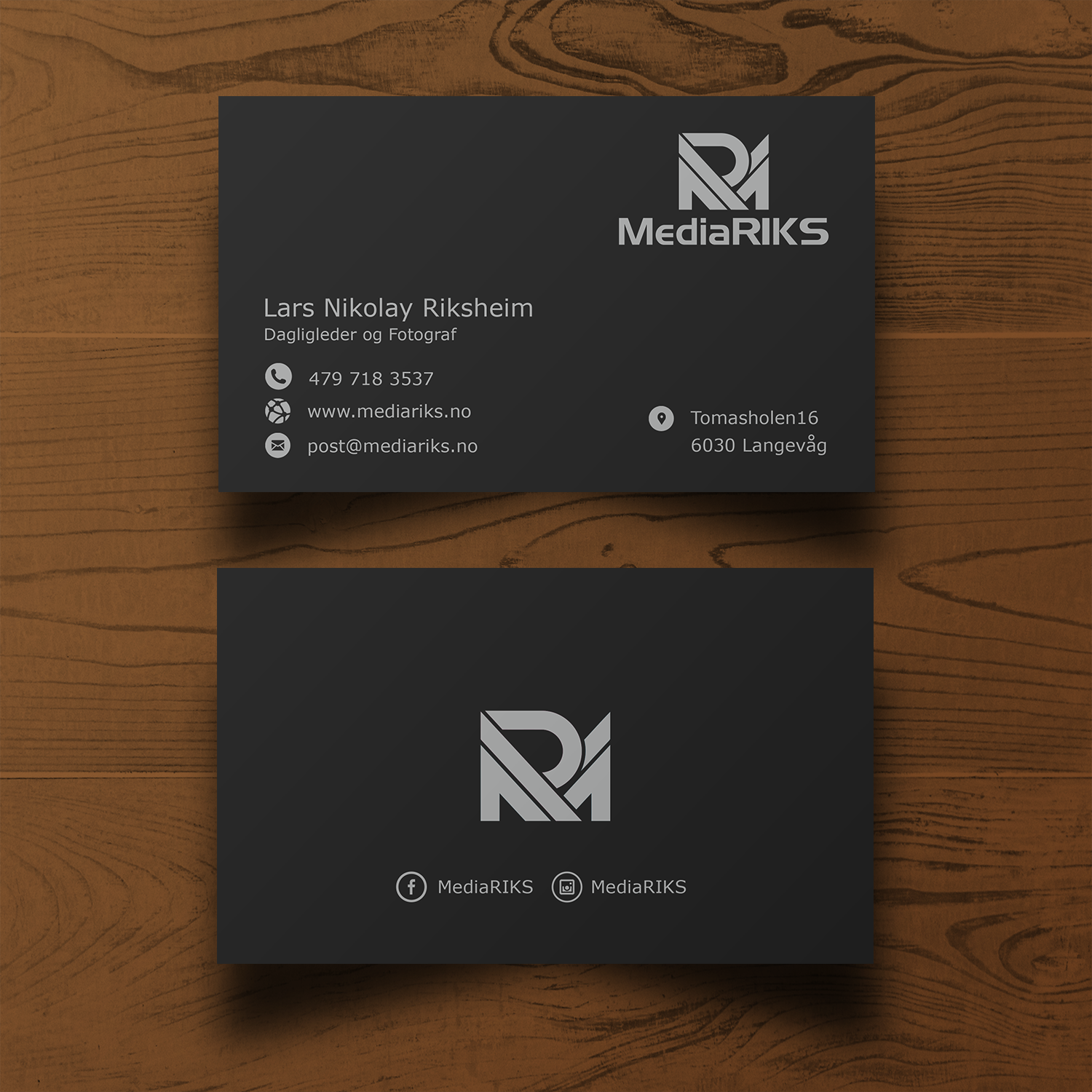 Visitenkarten-Design von phoenixx für MediaRIKS | Design #12946318