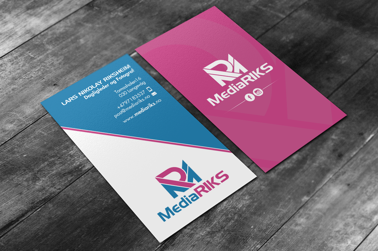 Business Card Design by chandrayaan.creative for MediaRIKS | Design #12995236