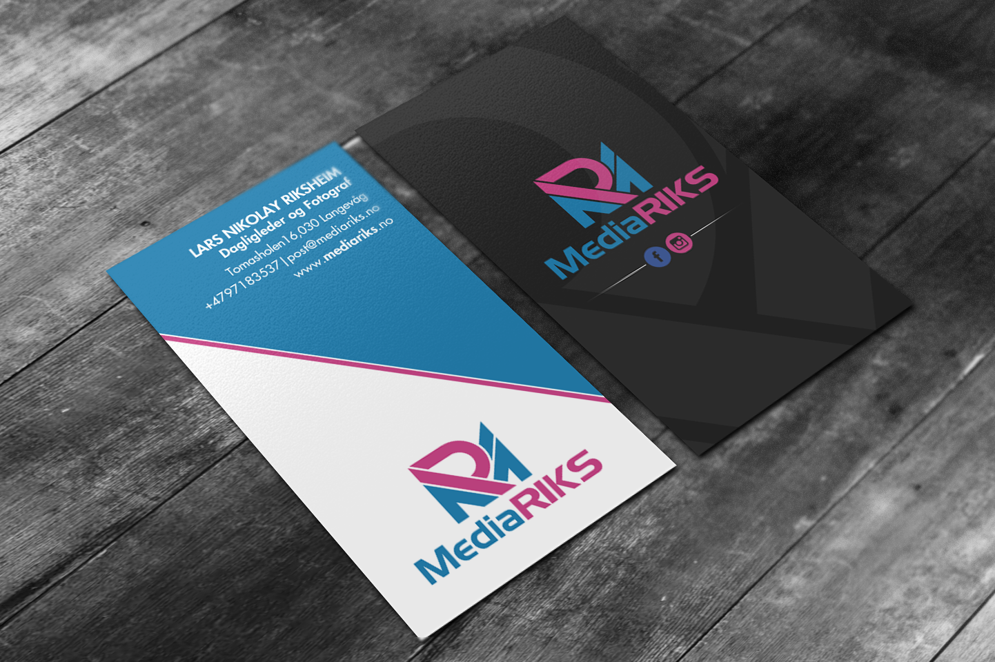 Business Card Design by chandrayaan.creative for MediaRIKS | Design #12995238