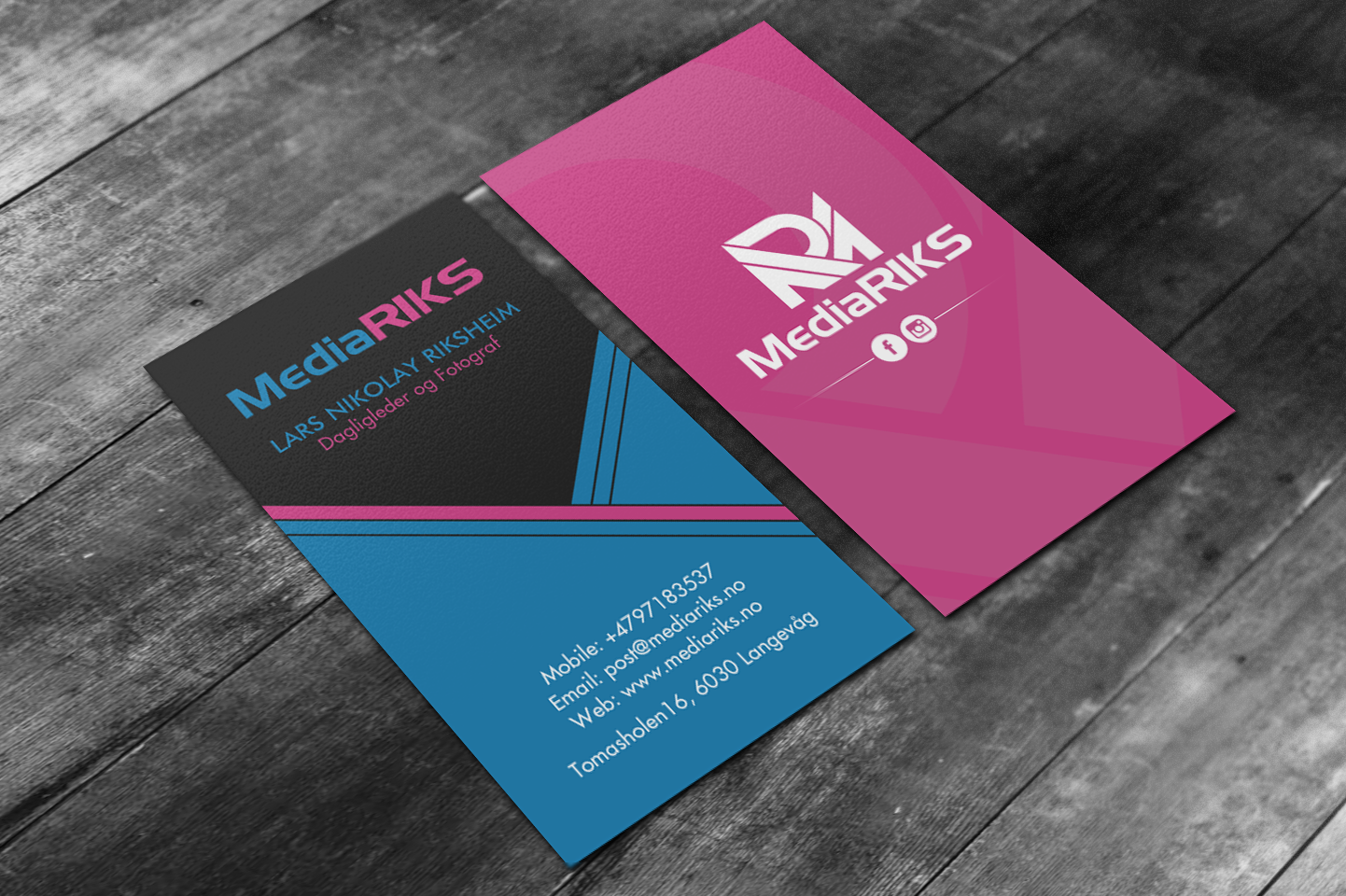 Business Card Design by chandrayaan.creative for MediaRIKS | Design #12995368