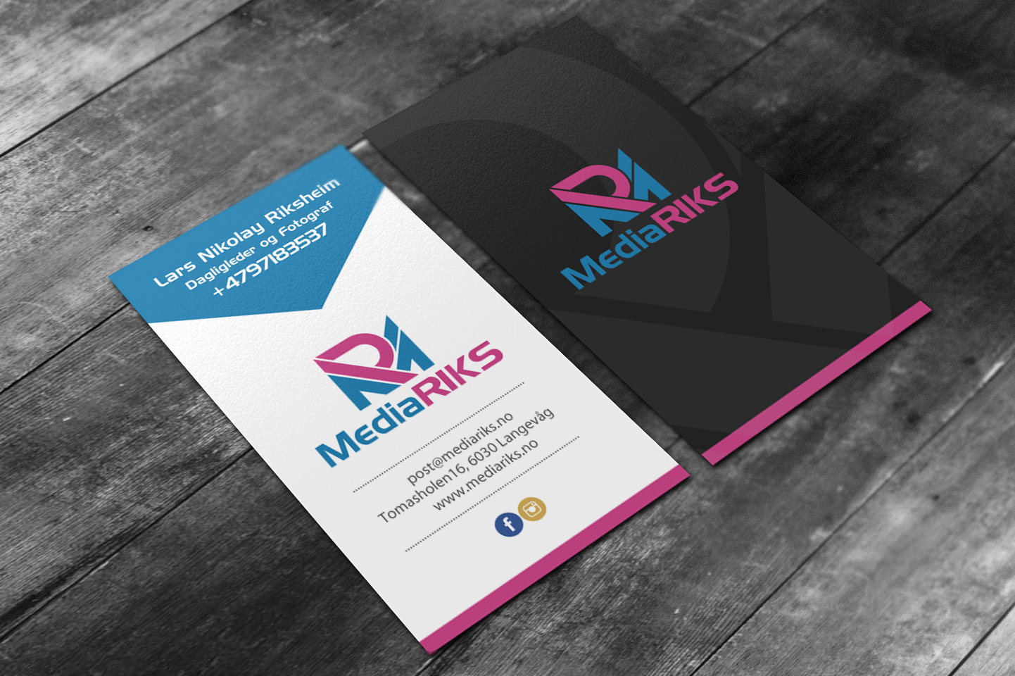 Business Card Design by chandrayaan.creative for MediaRIKS | Design #12997921