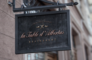 Design de Logo par GLDesigns pour Relais de la Magdeleine | Design : #13258828