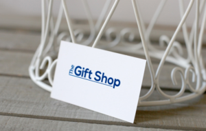 Design de Logo par imismailhossainbd pour The care shop (Dumfries) | Design : #13528630
