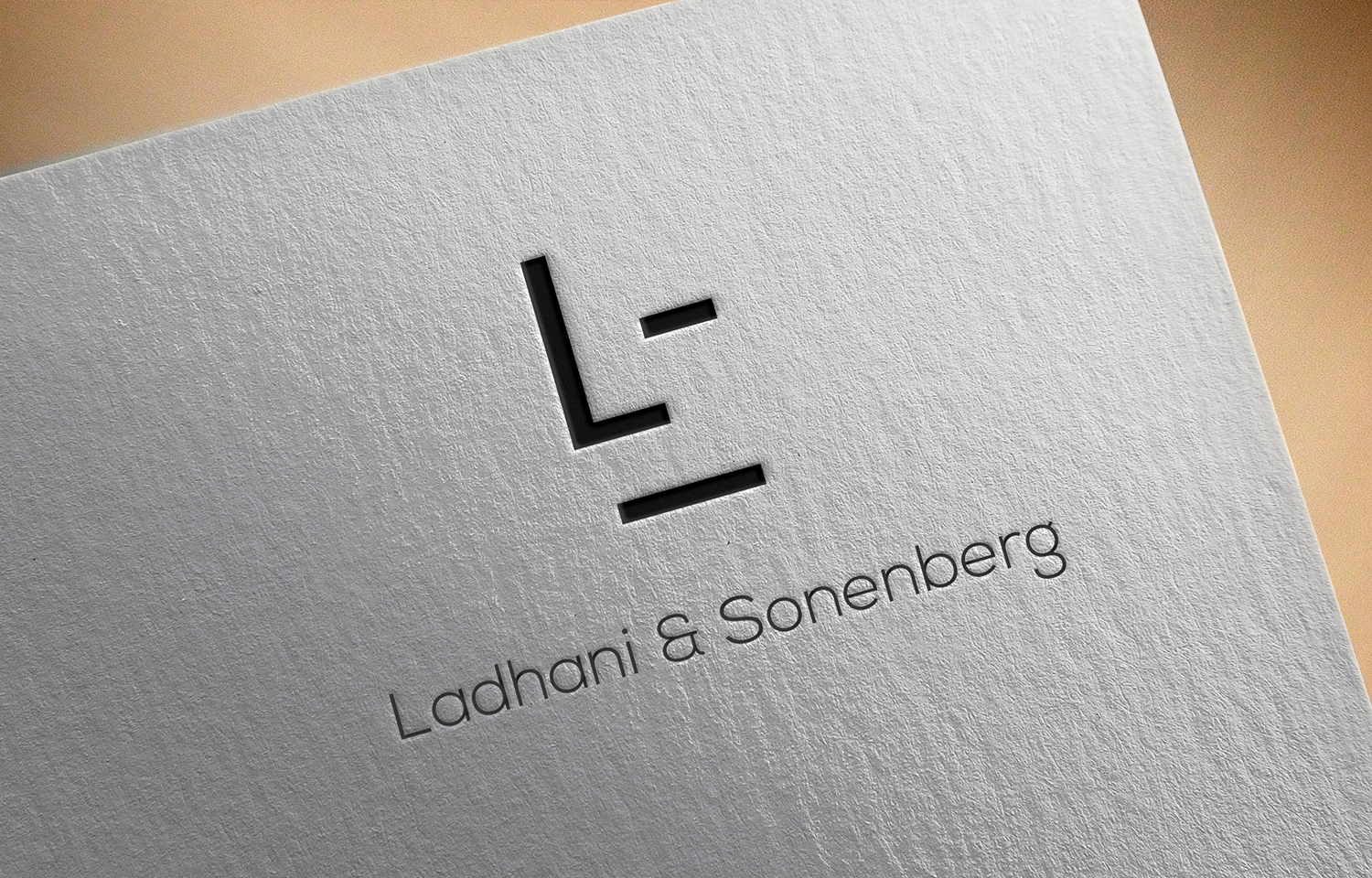 Diseño de Logo por Anooshaa para Ladhani & Sonenberg | Diseño #13633089