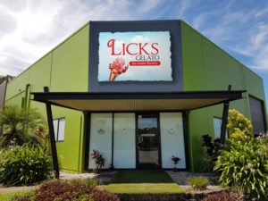 Signage Design by Giuliana 