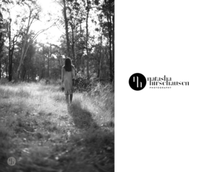 Design de Logo par RoundYellow pour Natasha Hirschausen Photography | Design : #14229458
