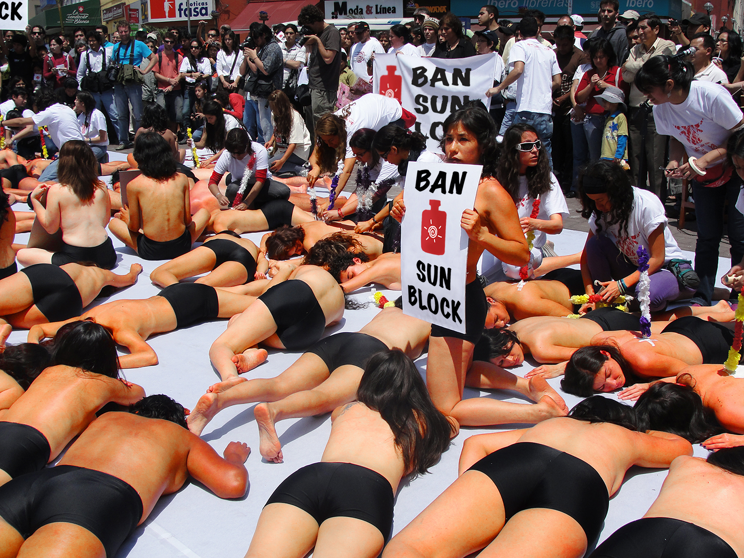 Diseño de Photoshop por Aaron Phang para DesignCrowd (Community Contests) | Diseño #14449596