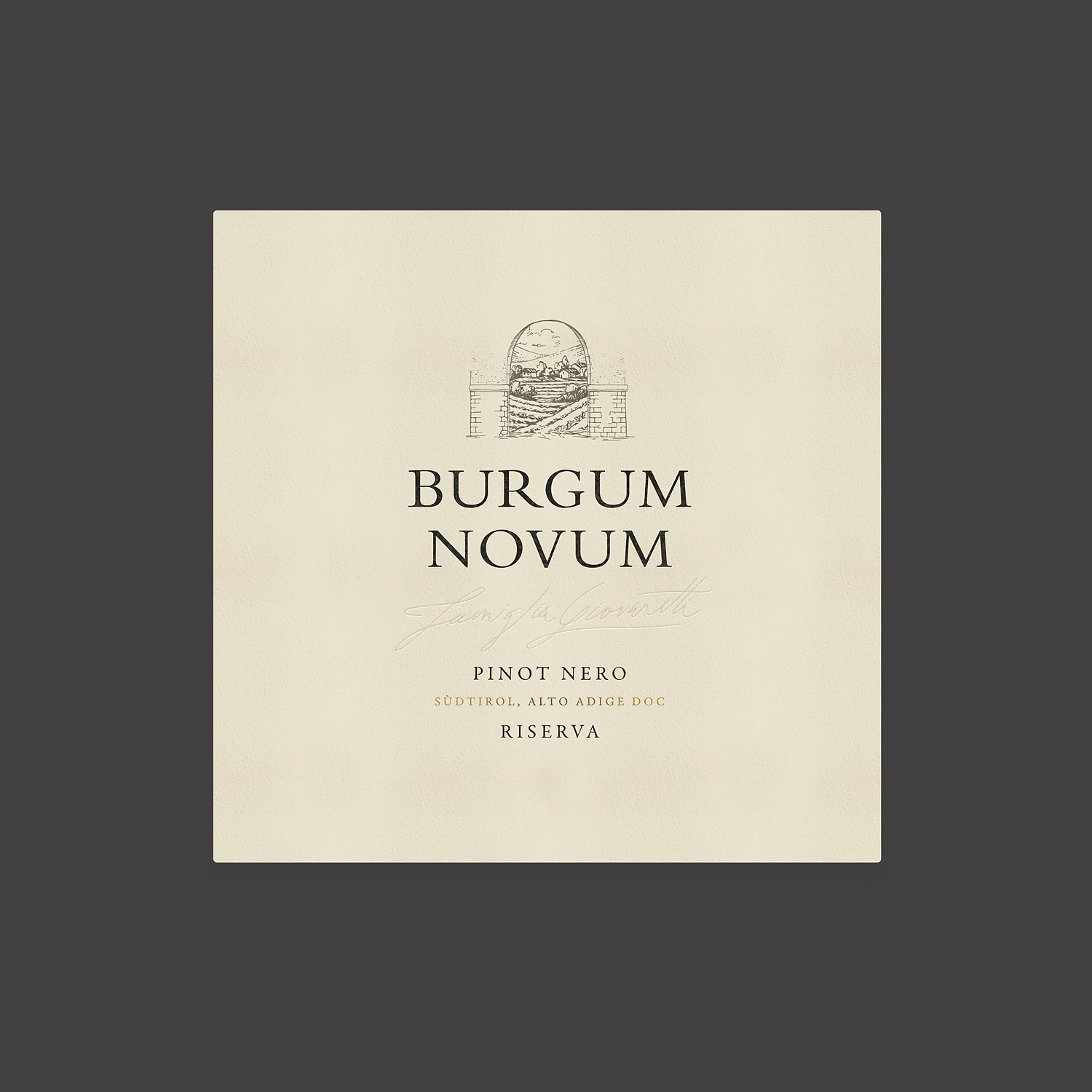 Packaging Design by Oveja Quiroga for Castelfeder Az.vinicola | Design #14651484