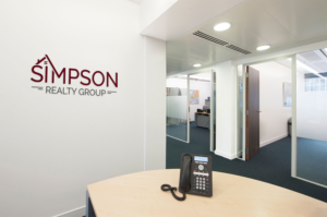 Design de Logo par Deziners Zone pour Simpson Realty Group | Design : #15706593