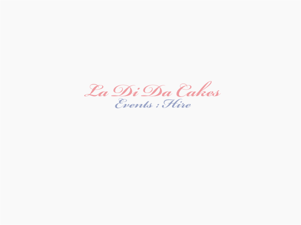 Design de Logo par FreshFruits Design pour La Di Da Cakes & Events | Design #2613395