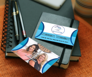 Realtor team in need of a creative business card design  | Visitenkarten-Design von HamzaMalik
