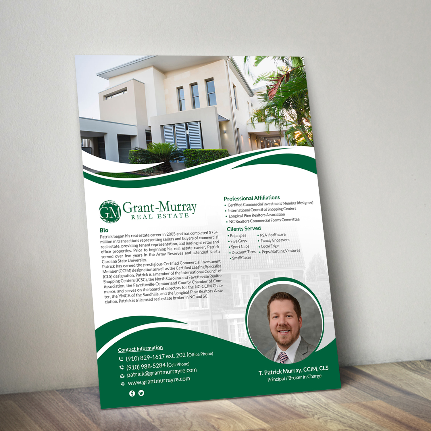 Diseño de Flyer por creative.bugs para Grant-Murray Real Estate | Diseño #15388923