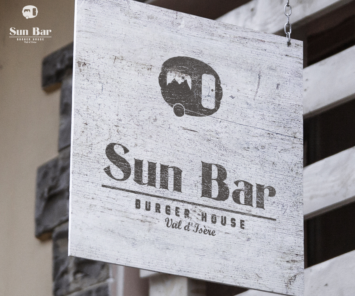 Design de Logo par ChicD pour Sarl club house de la Face | Design #15638623