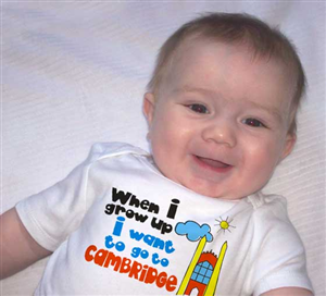 Design for baby T shirt / Bib Cambridge UK | T-shirt Design by estante envi