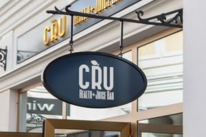 CRU Health + Juice Bar | Diseño de Logo por Sergio Coelho